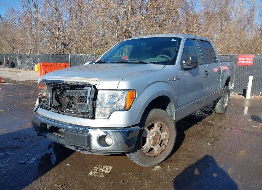 Photo 2 of 2013 Ford F-150 XLT (VIN 1FTFW1EF0DKF85233)