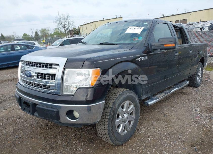 Photo 2 of 2014 Ford F-150 XLT (VIN 1FTFW1EF0EKF14390)