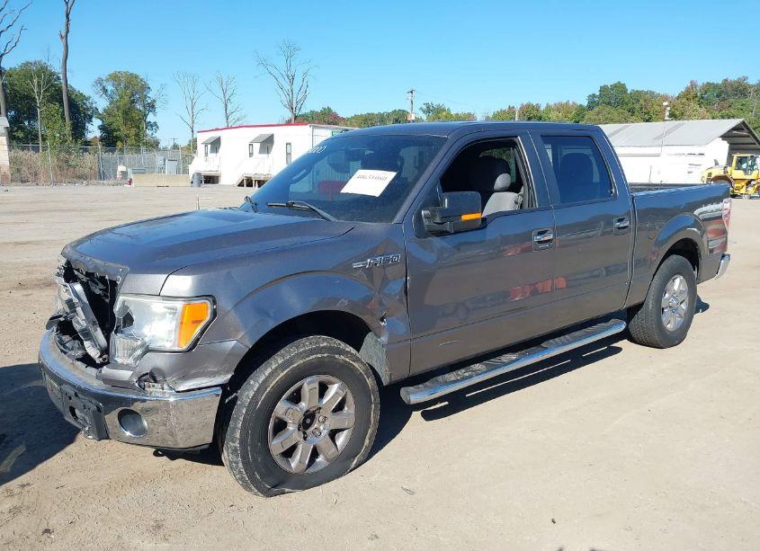 Photo 2 of 2013 Ford F-150 XLT (VIN 1FTFW1EF3DFD66050)