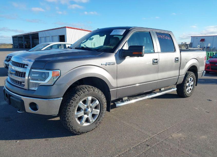 Photo 2 of 2014 Ford F-150 XLT (VIN 1FTFW1EF7EFB60828)