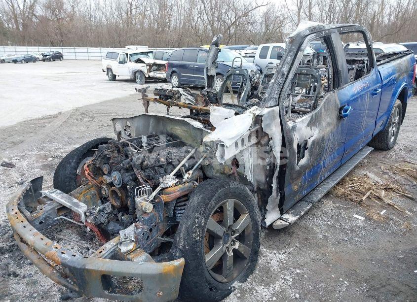 Photo 2 of 2016 Ford F-150 XLT (VIN 1FTFW1EF8GFB31499)