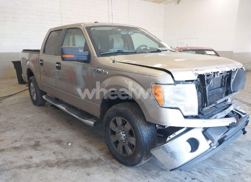 2012 Ford F-150 XLT (VIN 1FTFW1EFXCFA10435) main photo