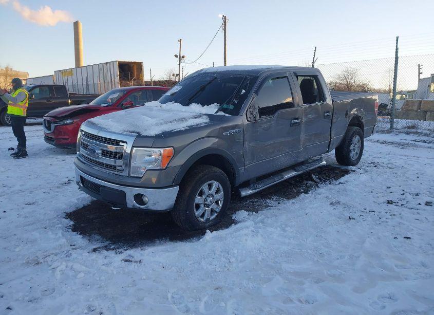 Photo 2 of 2014 Ford F-150 XLT (VIN 1FTFW1EFXEKF13974)