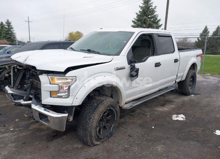 Photo 2 of 2015 Ford F-150 XLT (VIN 1FTFW1EFXFFC09778)