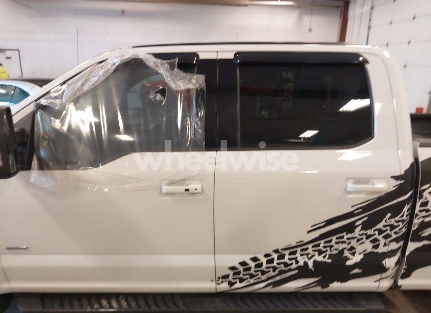 Photo 14 of 2016 Ford F-150 LARIAT (VIN 1FTFW1EG0GFC87111)