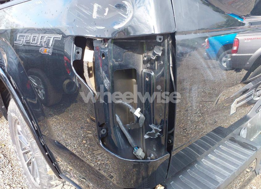 Photo 18 of 2018 Ford F-150 XLT (VIN 1FTFW1EG0JFC41480)