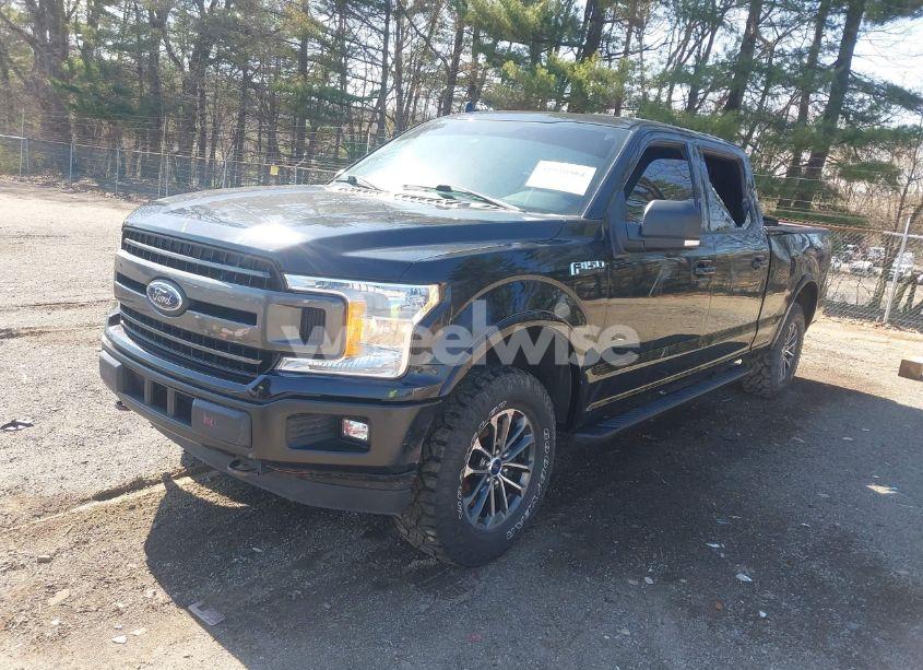 Photo 2 of 2018 Ford F-150 XLT (VIN 1FTFW1EG0JFC41480)