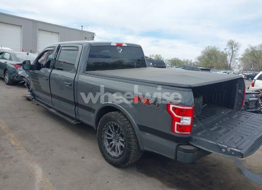 Photo 3 of 2018 Ford F-150 XLT (VIN 1FTFW1EG1JFB58964)