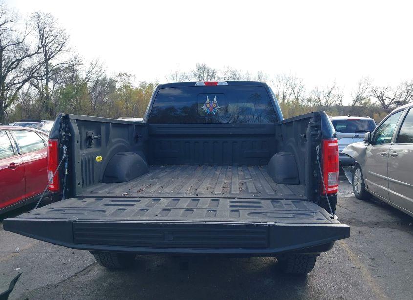 Photo 18 of 2016 Ford F-150 XLT (VIN 1FTFW1EG2GFC92813)