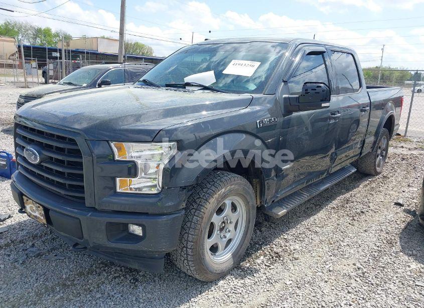 Photo 2 of 2017 Ford F-150 XLT (VIN 1FTFW1EG2HFB69725)