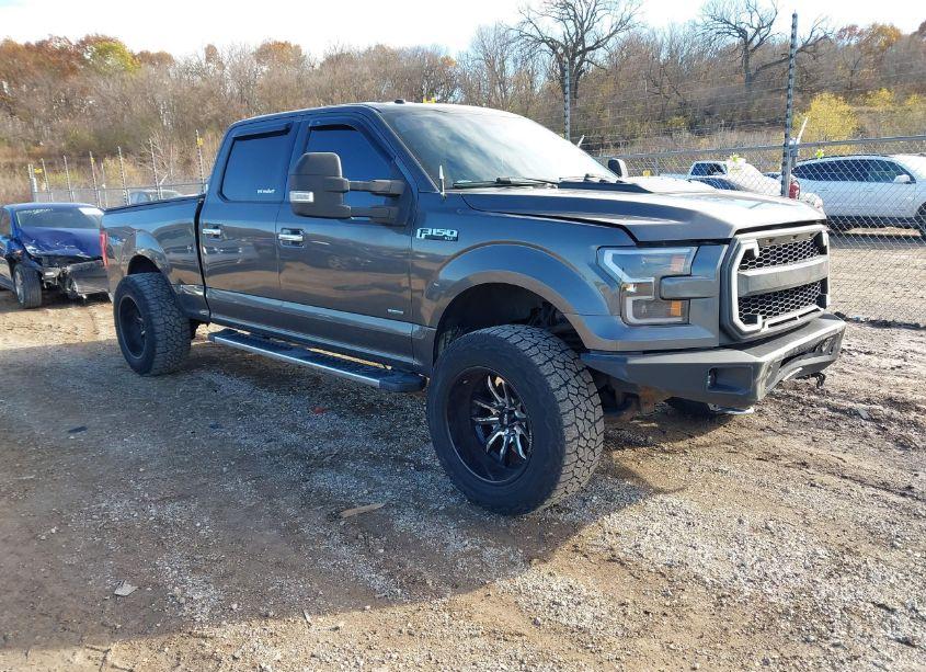 2017 Ford F-150 XLT (VIN 1FTFW1EG2HKE28656) main photo