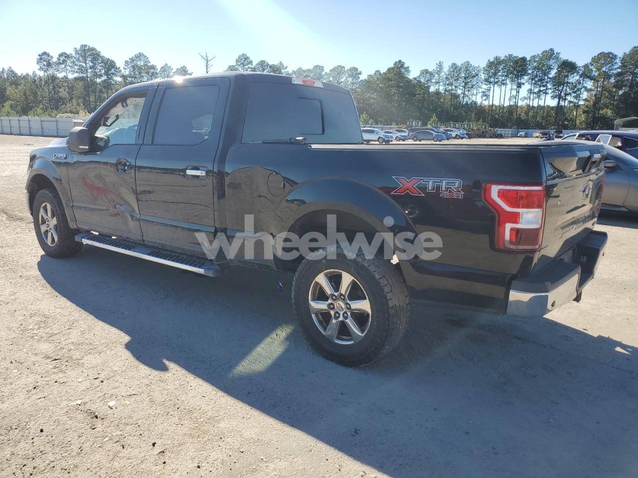 Photo 2 of 2018 FORD F150 SUPERCREW (VIN 1FTFW1EG3JFB13654)