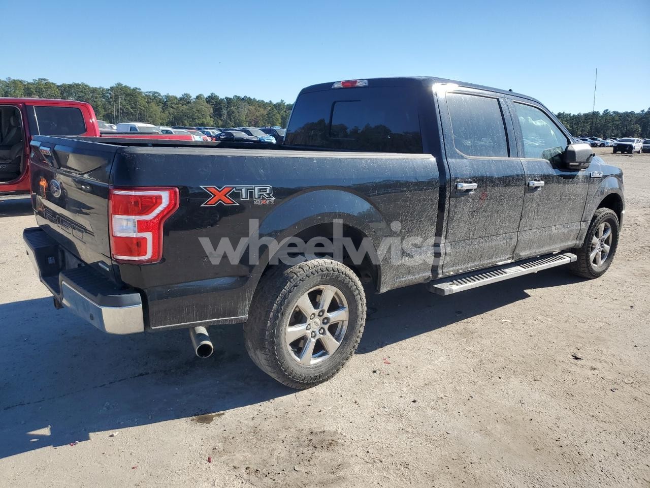 Photo 3 of 2018 FORD F150 SUPERCREW (VIN 1FTFW1EG3JFB13654)