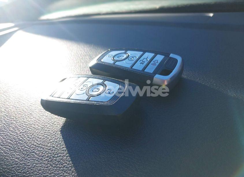 Photo 11 of 2018 Ford F-150 PLATINUM (VIN 1FTFW1EG4JFD22269)