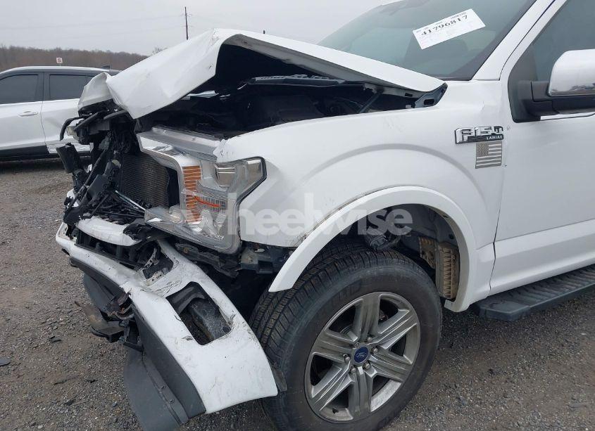 Photo 6 of 2018 Ford F-150 LARIAT (VIN 1FTFW1EG6JFC17281)