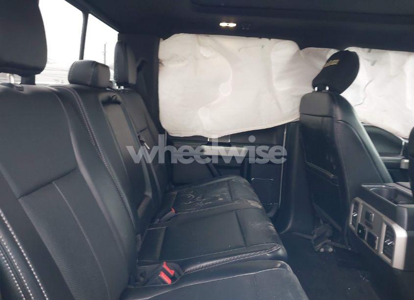 Photo 8 of 2018 Ford F-150 LARIAT (VIN 1FTFW1EG6JFC17281)