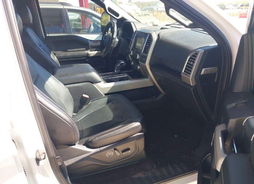 Photo 5 of 2016 Ford F-150 LARIAT (VIN 1FTFW1EG7GFB14931)