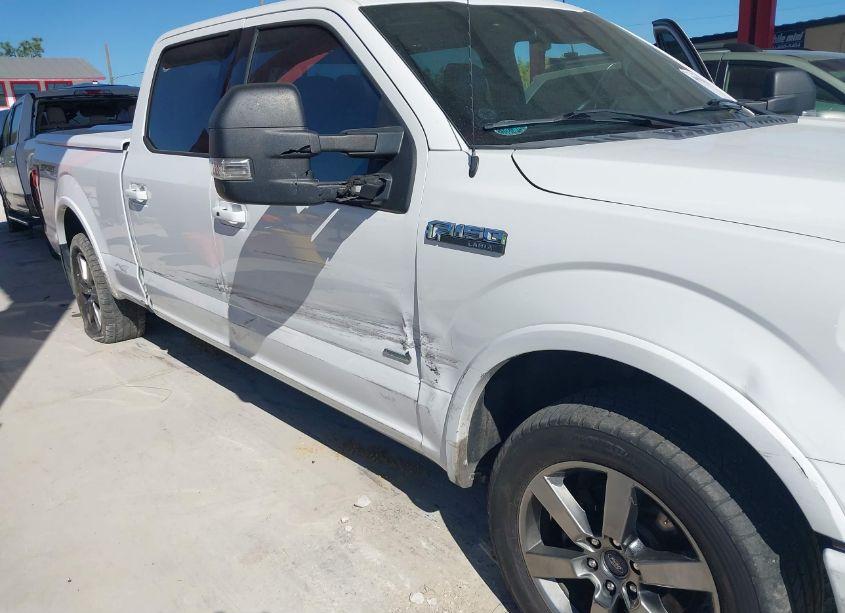 Photo 6 of 2016 Ford F-150 LARIAT (VIN 1FTFW1EG7GFB14931)