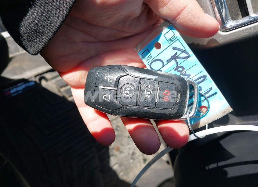 Photo 11 of 2016 Ford F-150 LARIAT (VIN 1FTFW1EG7GFB68083)