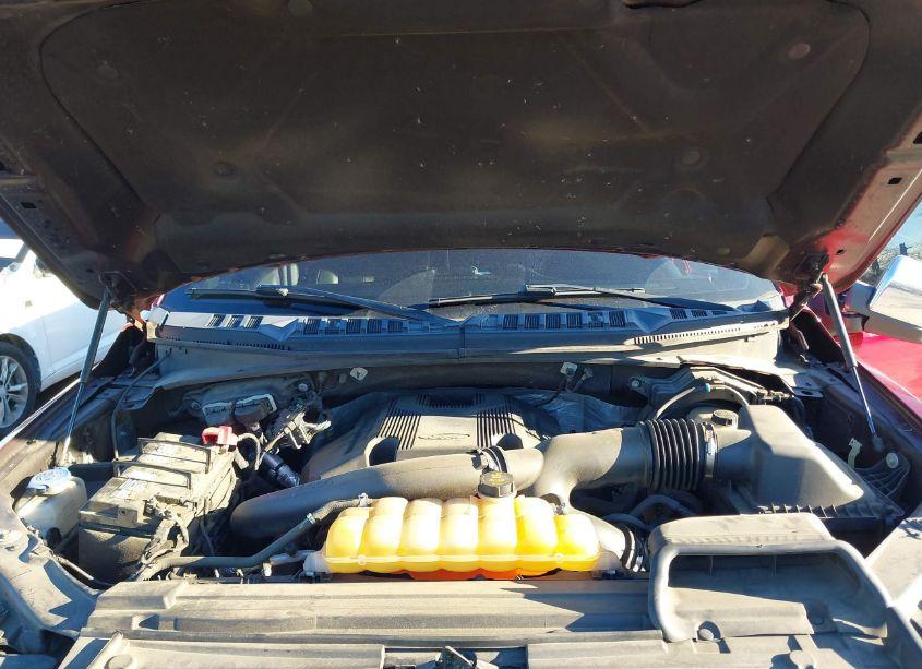 Photo 10 of 2018 Ford F-150 PLATINUM (VIN 1FTFW1EG8JFA59316)