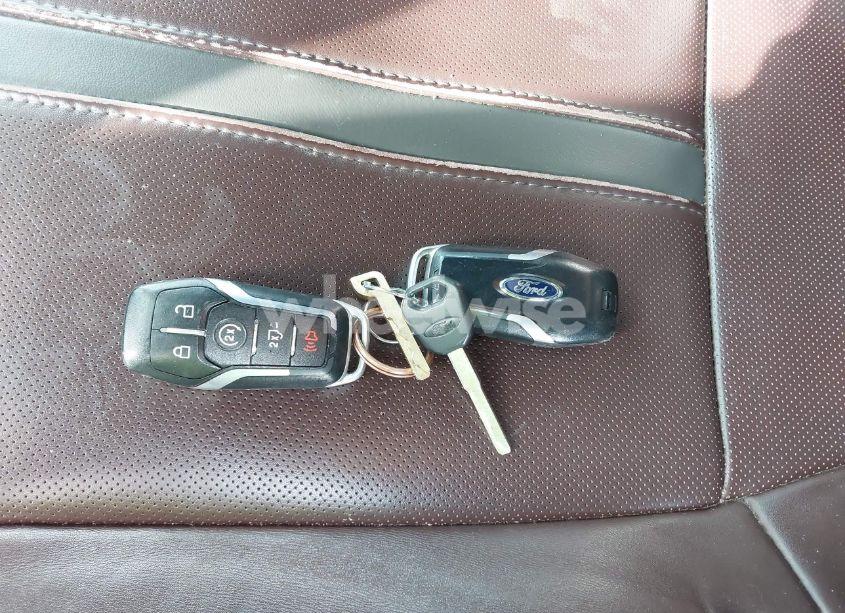 Photo 11 of 2017 Ford F-150 PLATINUM (VIN 1FTFW1EGXHFA72921)