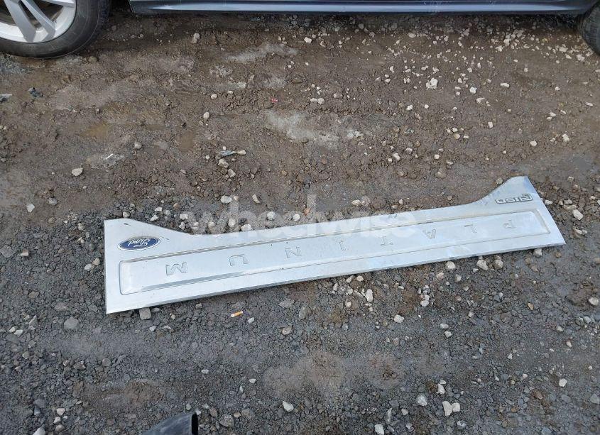 Photo 12 of 2017 Ford F-150 PLATINUM (VIN 1FTFW1EGXHFA72921)