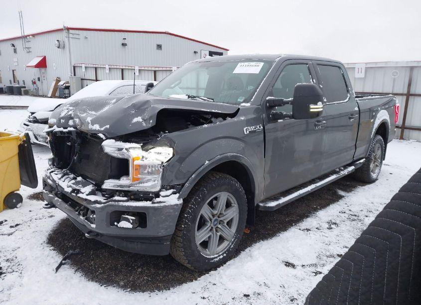 Photo 2 of 2018 Ford F-150 LARIAT (VIN 1FTFW1EGXJFB12534)