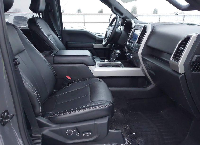 Photo 5 of 2018 Ford F-150 LARIAT (VIN 1FTFW1EGXJFB12534)