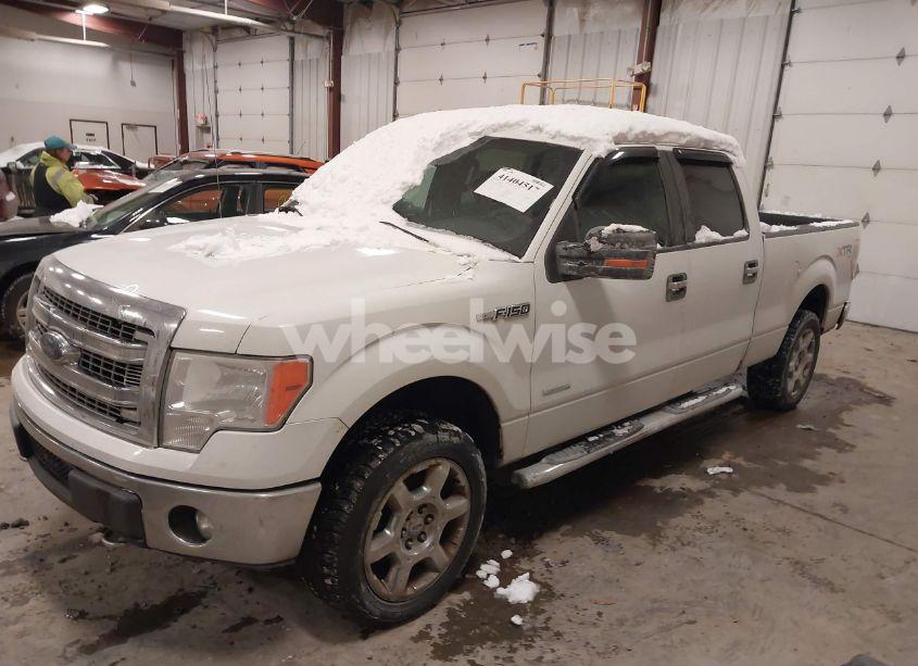 Photo 2 of 2013 Ford F-150 XLT (VIN 1FTFW1ET0DFD71132)