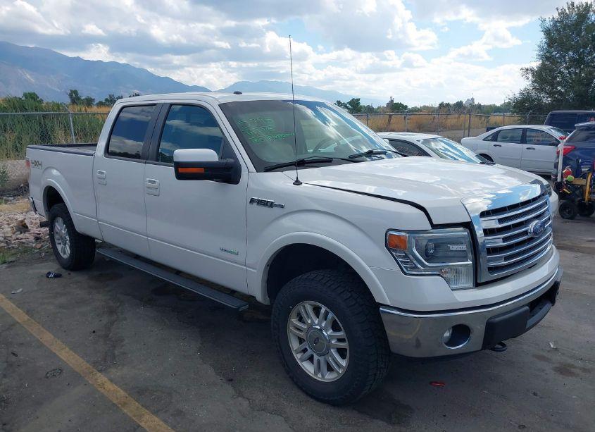 2013 Ford F-150 LARIAT (VIN 1FTFW1ET3DKG28985) main photo