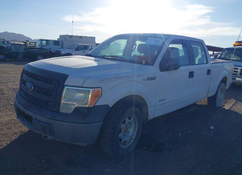 Photo 2 of 2013 Ford F-150 XL (VIN 1FTFW1ET5DFA20104)