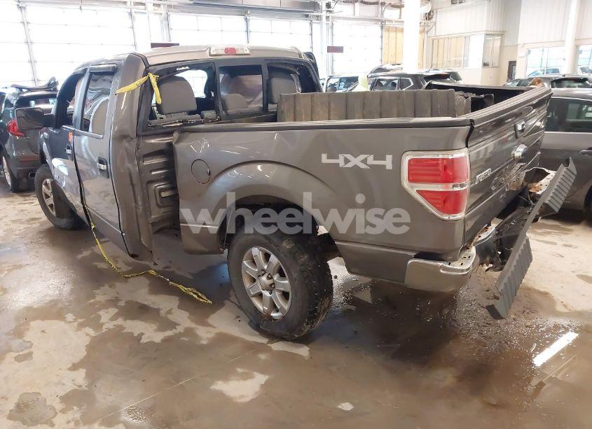 Photo 3 of 2013 Ford F-150 XLT (VIN 1FTFW1ET7DFA10674)