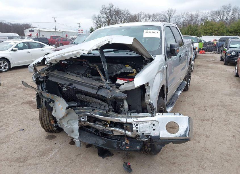 Photo 2 of 2013 Ford F-150 XLT (VIN 1FTFW1ET7DFD25331)