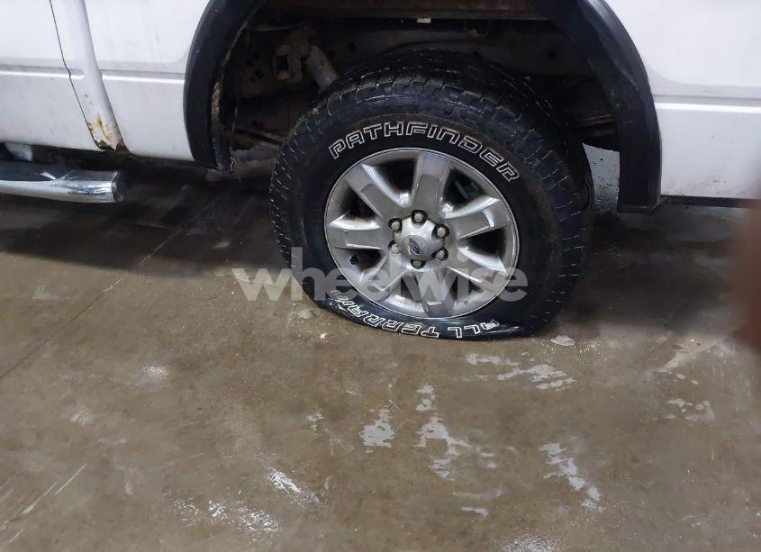 Photo 6 of 2013 Ford F-150 XLT (VIN 1FTFW1ET7DKE28692)