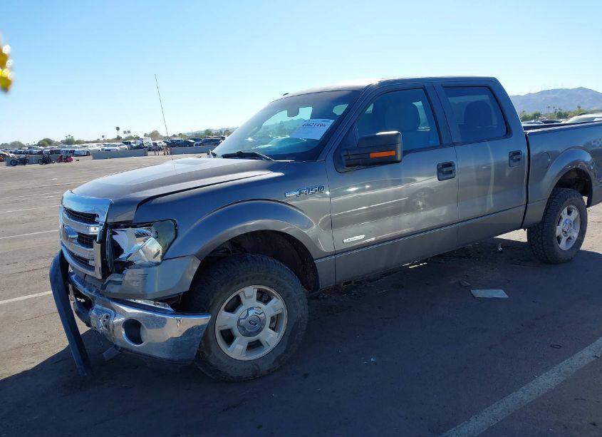 Photo 2 of 2013 Ford F-150 XLT (VIN 1FTFW1ET7DKG32439)
