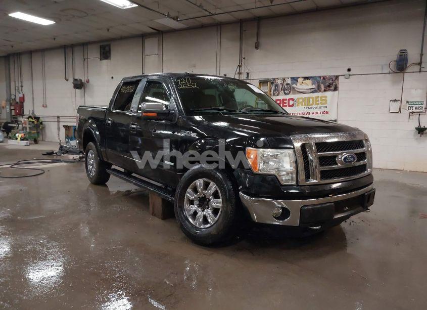 2011 Ford F-150 LARIAT (VIN 1FTFW1ET8BFA98826) main photo