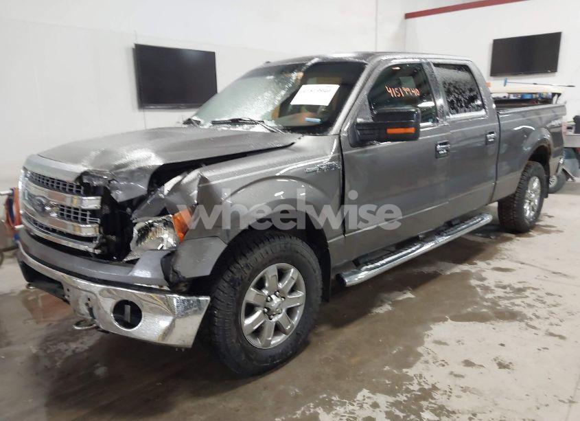 Photo 2 of 2013 Ford F-150 XLT (VIN 1FTFW1ET8DFA52352)