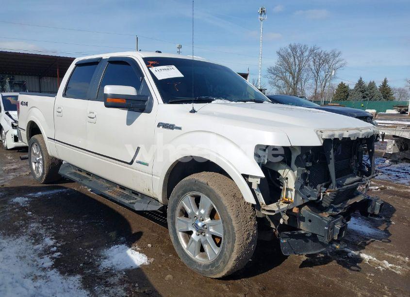 2011 Ford F-150 LARIAT (VIN 1FTFW1ET9BFC75996) main photo