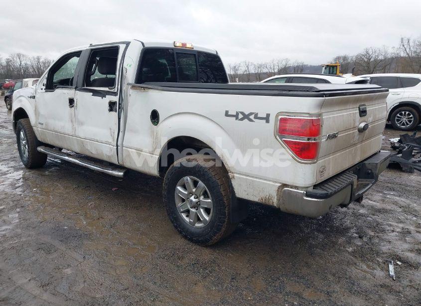 Photo 3 of 2013 Ford F-150 XLT (VIN 1FTFW1ET9DFD64745)
