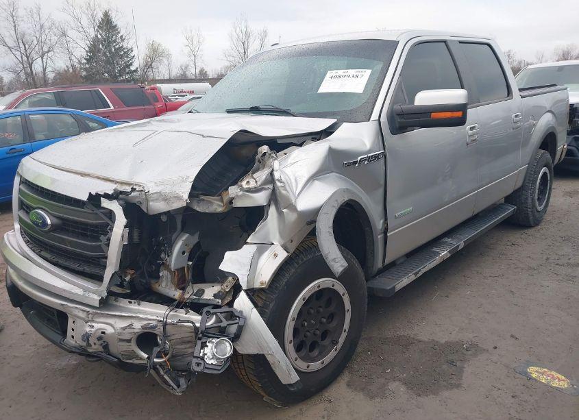 Photo 2 of 2014 Ford F-150 FX4 (VIN 1FTFW1ETXEFB09684)