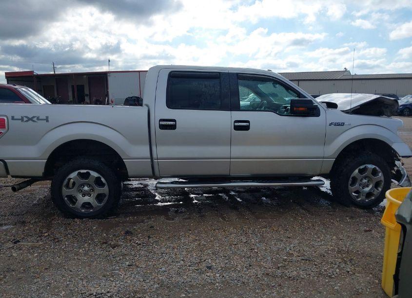Photo 13 of 2010 Ford F-150 FX4/HARLEY-DAVIDSON/KING RANCH/LARIAT/PLATINUM/XL/XLT (VIN 1FTFW1EV0AFD08755)