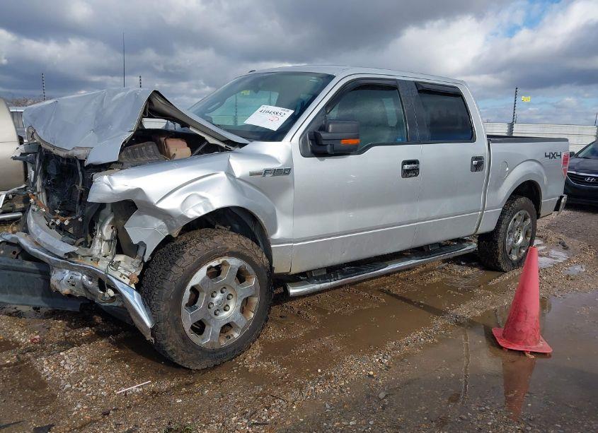 Photo 2 of 2010 Ford F-150 FX4/HARLEY-DAVIDSON/KING RANCH/LARIAT/PLATINUM/XL/XLT (VIN 1FTFW1EV0AFD08755)