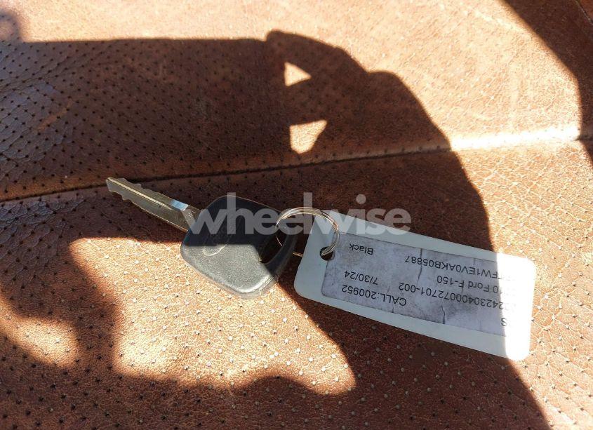 Photo 11 of 2010 Ford F-150 FX4/HARLEY-DAVIDSON/KING RANCH/LARIAT/PLATINUM/XL/XLT (VIN 1FTFW1EV0AKB05887)