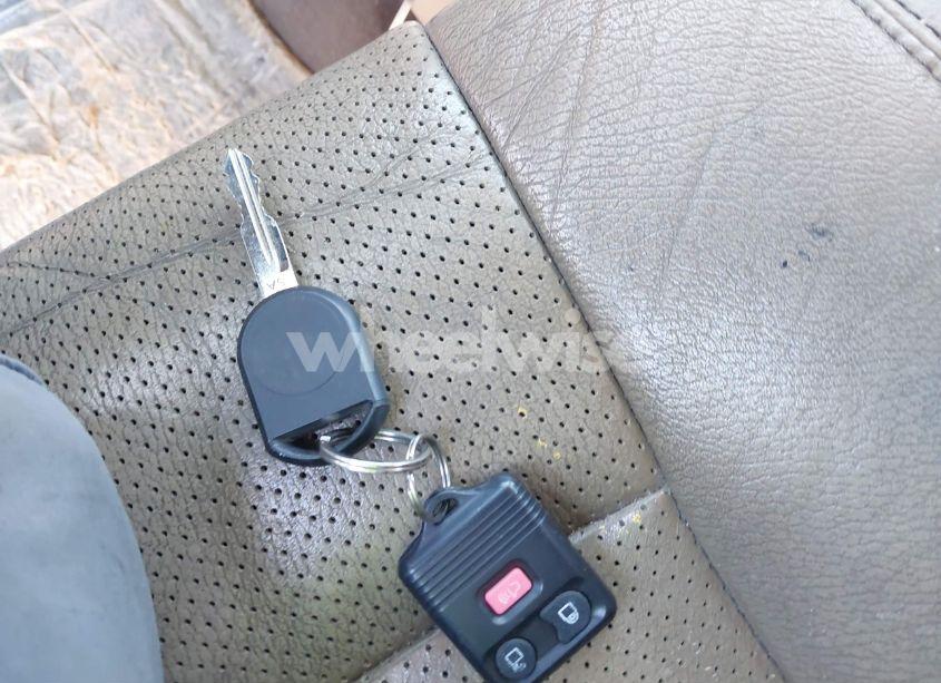 Photo 11 of 2010 Ford F-150 FX4/HARLEY-DAVIDSON/KING RANCH/LARIAT/PLATINUM/XL/XLT (VIN 1FTFW1EV1AFB67453)