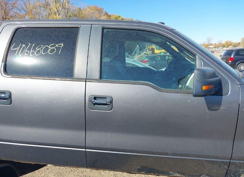 Photo 13 of 2010 Ford F-150 FX4/HARLEY-DAVIDSON/KING RANCH/LARIAT/PLATINUM/XL/XLT (VIN 1FTFW1EV2AFC05756)