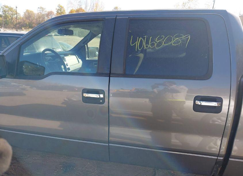 Photo 14 of 2010 Ford F-150 FX4/HARLEY-DAVIDSON/KING RANCH/LARIAT/PLATINUM/XL/XLT (VIN 1FTFW1EV2AFC05756)