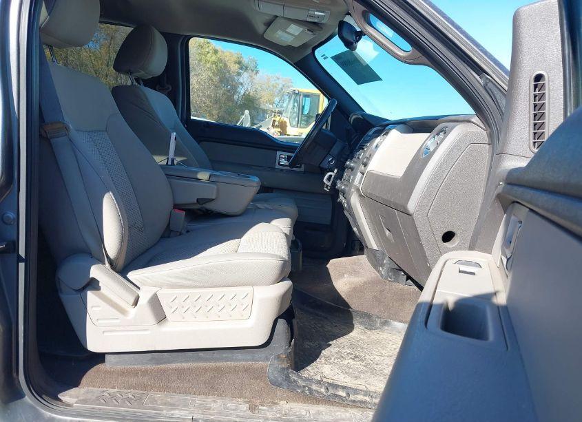 Photo 5 of 2010 Ford F-150 FX4/HARLEY-DAVIDSON/KING RANCH/LARIAT/PLATINUM/XL/XLT (VIN 1FTFW1EV2AFC05756)