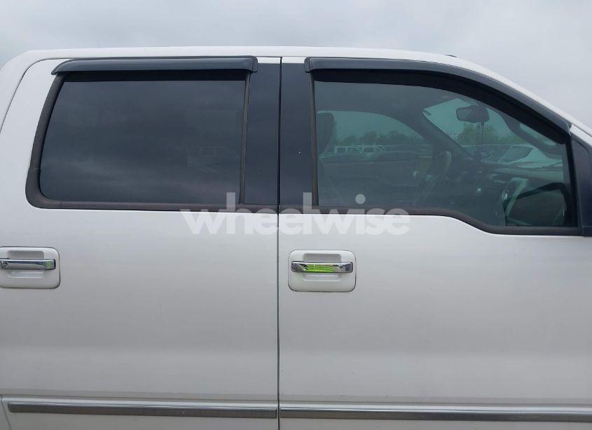 Photo 13 of 2010 Ford F-150 FX4/HARLEY-DAVIDSON/KING RANCH/LARIAT/PLATINUM/XL/XLT (VIN 1FTFW1EV3AFA45158)