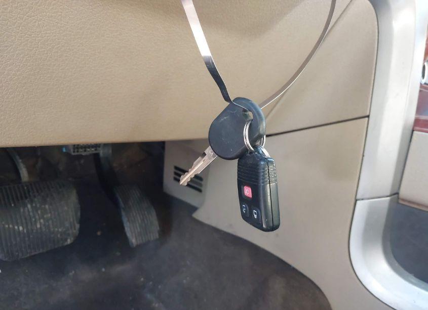 Photo 11 of 2010 Ford F-150 FX4/HARLEY-DAVIDSON/KING RANCH/LARIAT/PLATINUM/XL/XLT (VIN 1FTFW1EV3AFB40237)