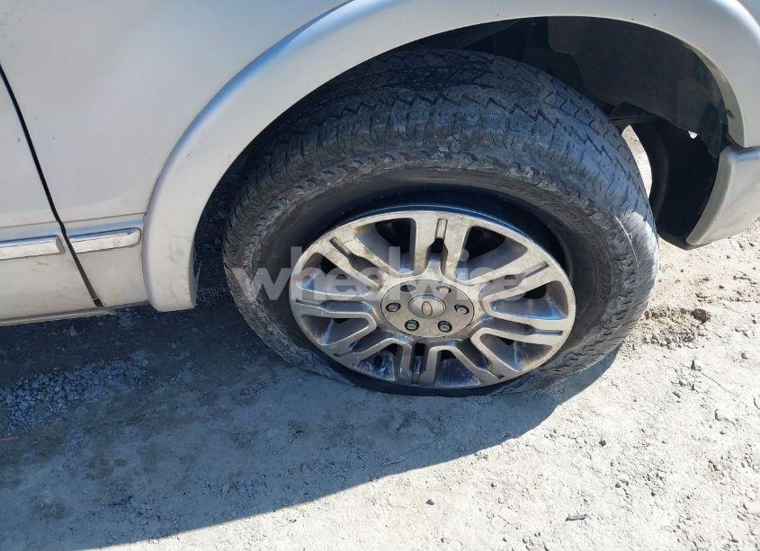 Photo 18 of 2010 Ford F-150 FX4/HARLEY-DAVIDSON/KING RANCH/LARIAT/PLATINUM/XL/XLT (VIN 1FTFW1EV3AFB59600)